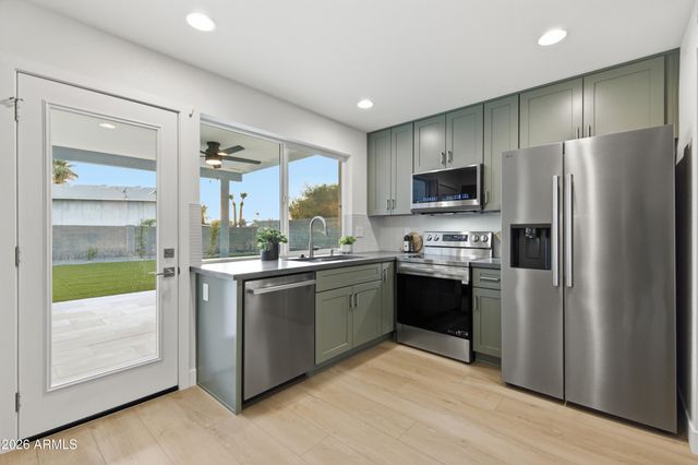 13820 N 36TH Avenue, Phoenix, AZ 85053