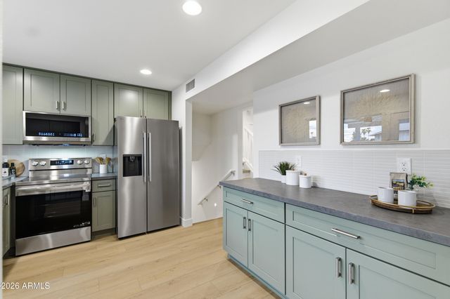 13820 N 36TH Avenue, Phoenix, AZ 85053