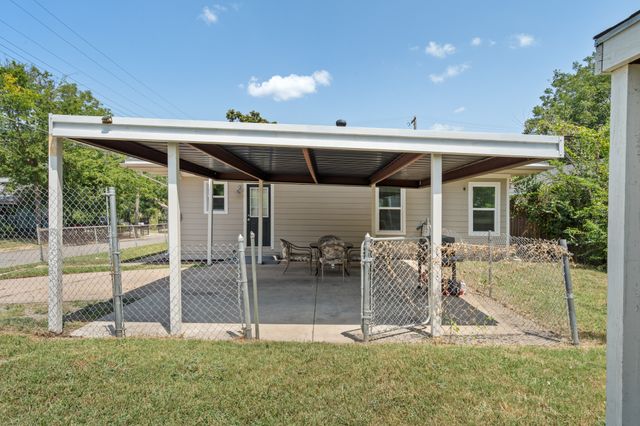 3305 King Street, Greenville, TX 75401