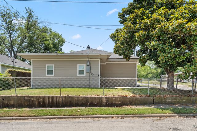 3305 King Street, Greenville, TX 75401