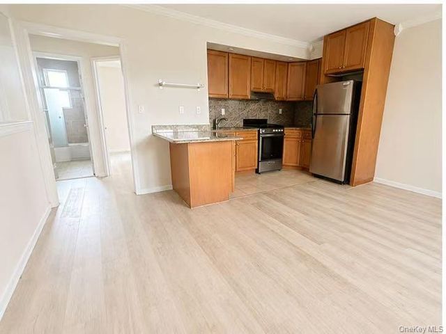 193-14 39 A, Bayside, NY 11358
