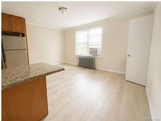 193-14 39 A, Bayside, NY 11358
