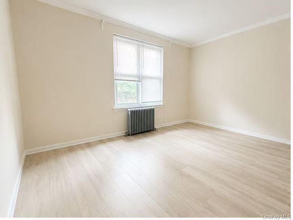 193-14 39 A, Bayside, NY 11358