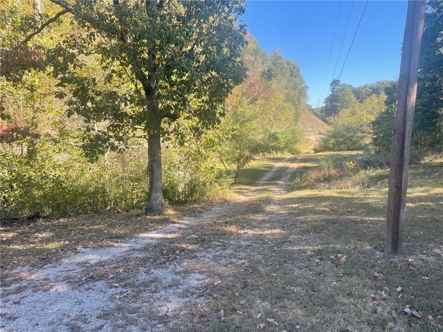 1945, 1865, 1941 Cr-560, Berryville, AR 72616