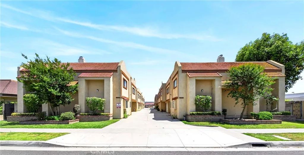 9914 Tweedy Lane C, Downey, CA 90240