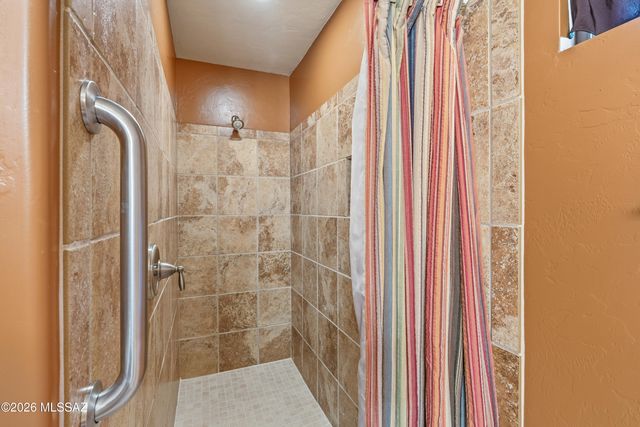 2502 E Glen Canyon Road, Green Valley, AZ 85614