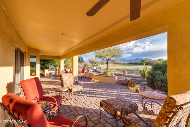 2502 E Glen Canyon Road, Green Valley, AZ 85614