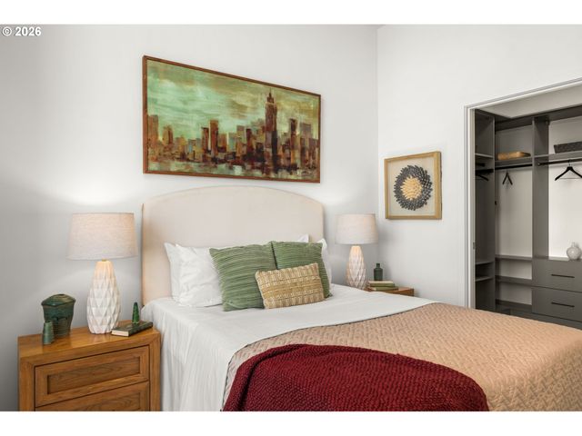 1150 Nw QUIMBY St 2004, Portland, OR 97209