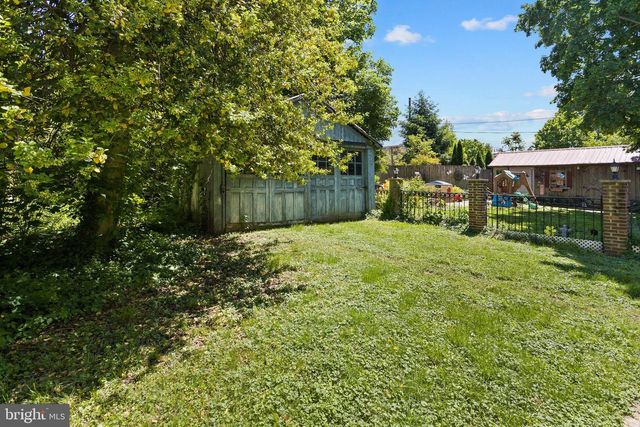 105 PRINCE ST, Bordentown, NJ 08505