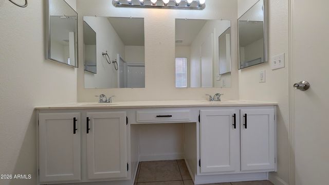9187 N 84TH Avenue, Peoria, AZ 85345