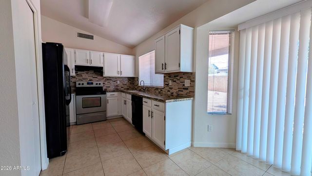 9187 N 84TH Avenue, Peoria, AZ 85345