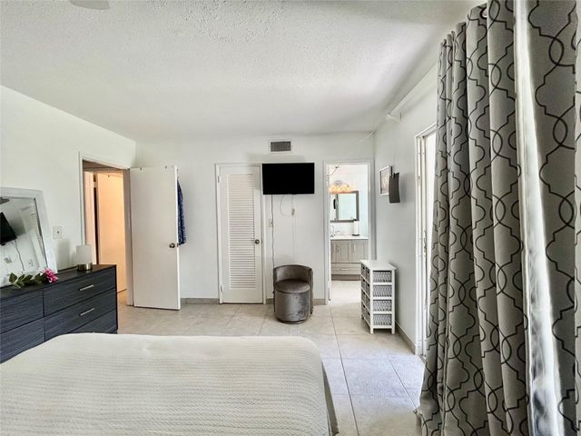 2050 NE 39th St N108, Pompano Beach, FL 33064
