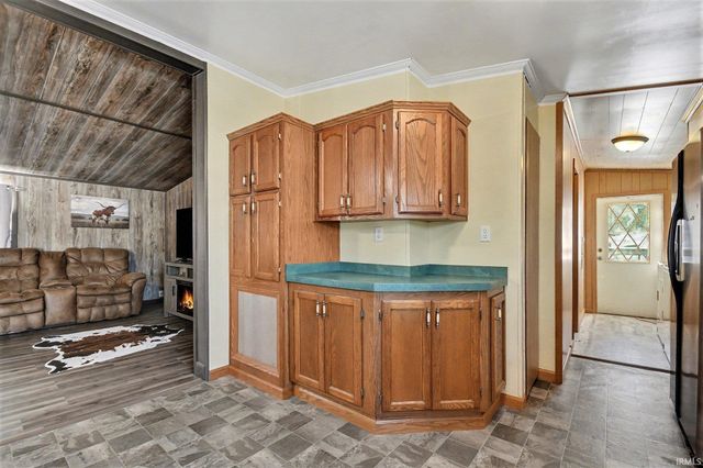 4246 E 1000 N, Syracuse, IN 46567