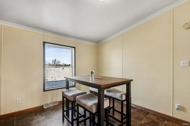 4246 E 1000 N, Syracuse, IN 46567