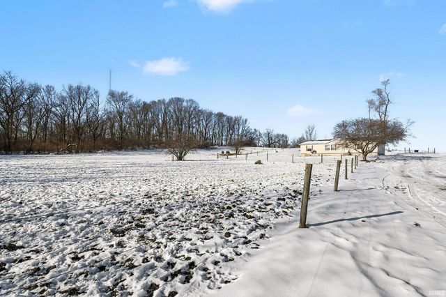 4246 E 1000 N, Syracuse, IN 46567