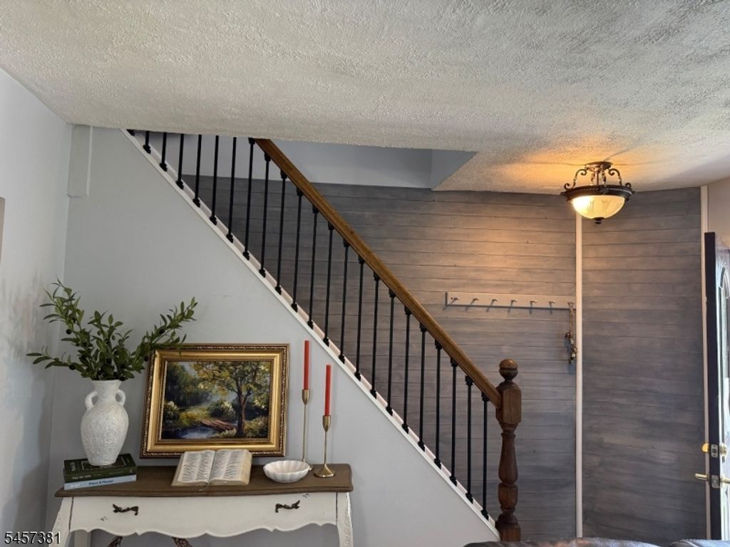 60 Willet St, Bloomfield Twp., NJ 07003 — photo 2