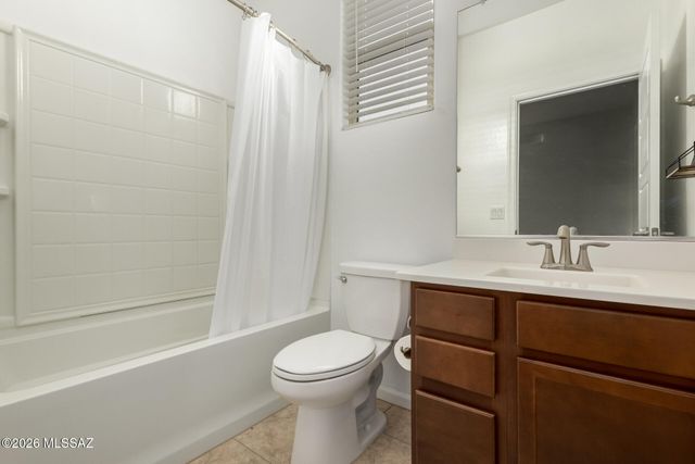 7803 S Sugarbend Drive, Tucson, AZ 85757