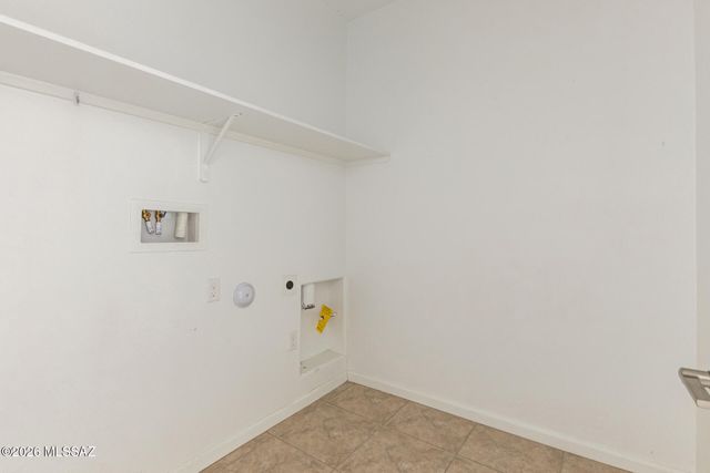 7803 S Sugarbend Drive, Tucson, AZ 85757