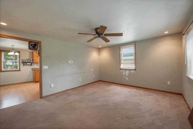 3125 BREEZEWOOD LANE, Neenah, WI 54956