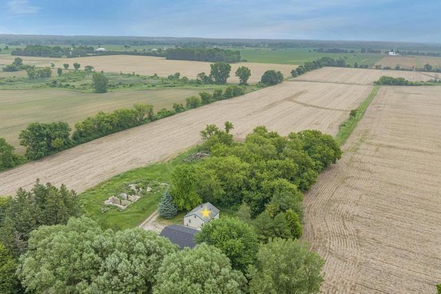 3125 BREEZEWOOD LANE, Neenah, WI 54956
