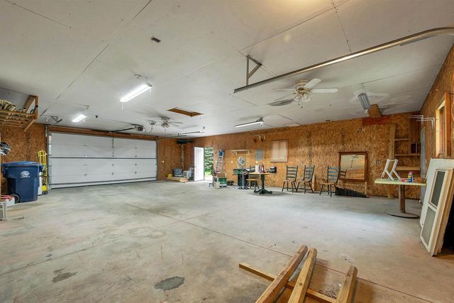 3125 BREEZEWOOD LANE, Neenah, WI 54956
