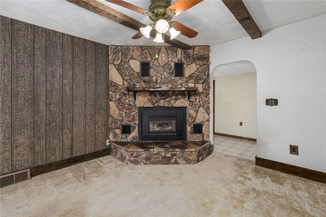 26 Chardon Drive, Portsmouth, RI 02871