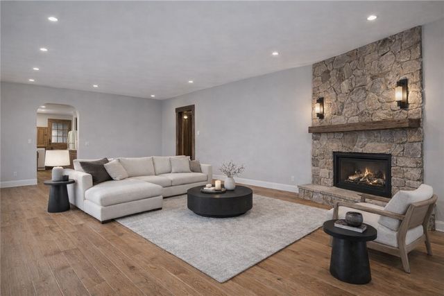 26 Chardon Drive, Portsmouth, RI 02871