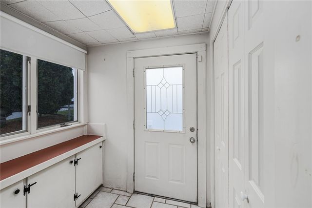 26 Chardon Drive, Portsmouth, RI 02871