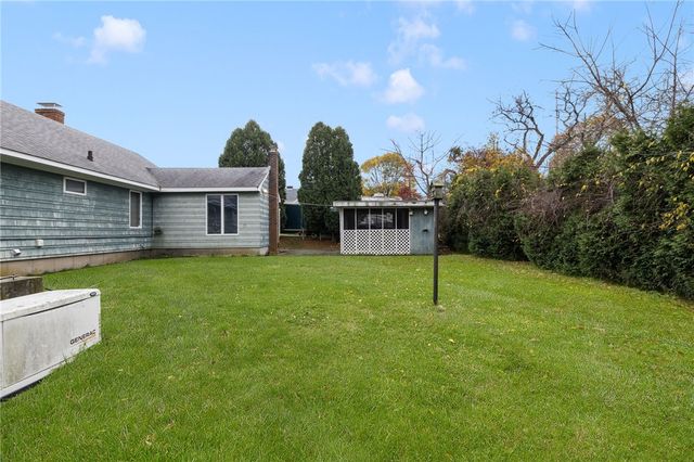 26 Chardon Drive, Portsmouth, RI 02871