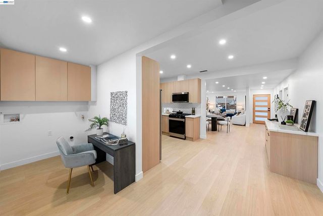 392 E McKinley Ave, Sunnyvale, CA 94086