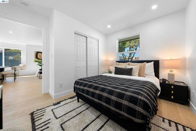 392 E McKinley Ave, Sunnyvale, CA 94086