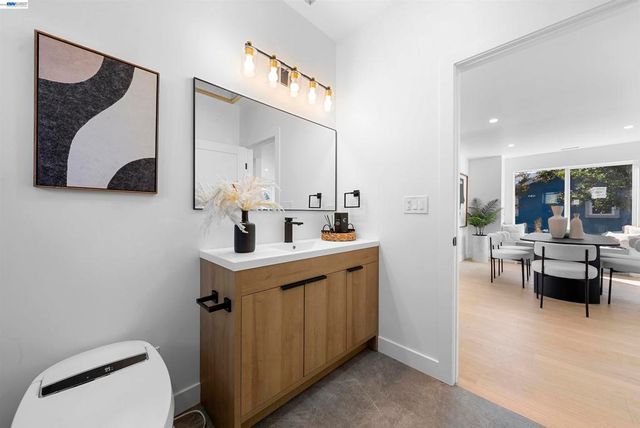 392 E McKinley Ave, Sunnyvale, CA 94086