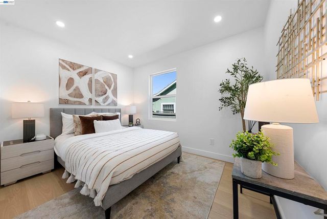 392 E McKinley Ave, Sunnyvale, CA 94086