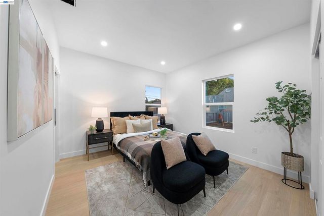 392 E McKinley Ave, Sunnyvale, CA 94086