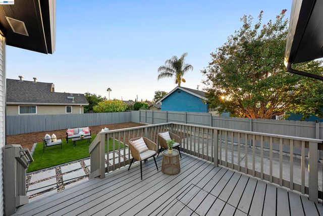 392 E McKinley Ave, Sunnyvale, CA 94086