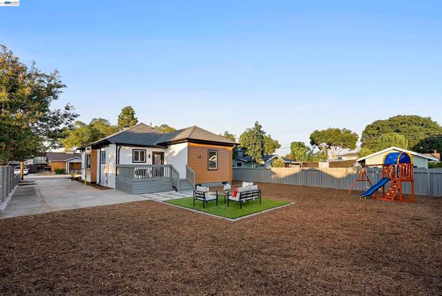 392 E McKinley Ave, Sunnyvale, CA 94086
