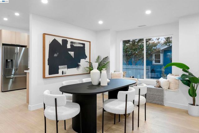 392 E McKinley Ave, Sunnyvale, CA 94086