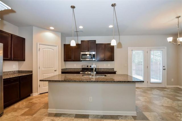 5097 Rapahoe Trail, Atlanta, GA 30349