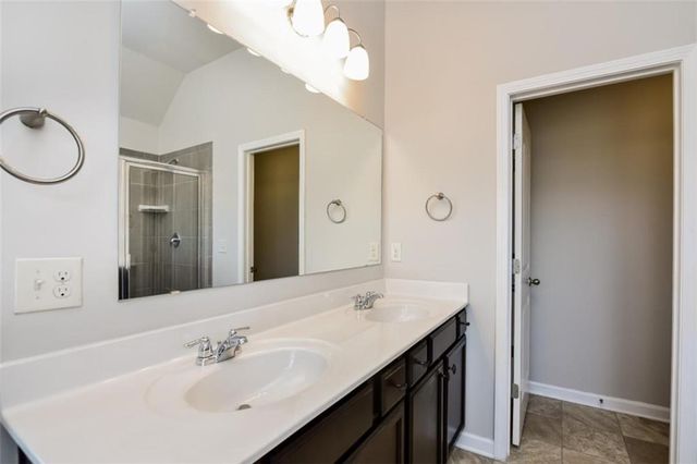 5097 Rapahoe Trail, Atlanta, GA 30349