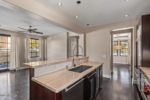 3510 E LAKEWOOD Parkway W 101, Phoenix, AZ 85048