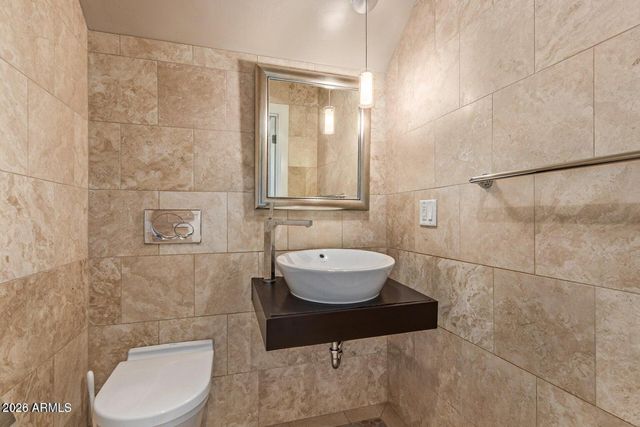 3510 E LAKEWOOD Parkway W 101, Phoenix, AZ 85048