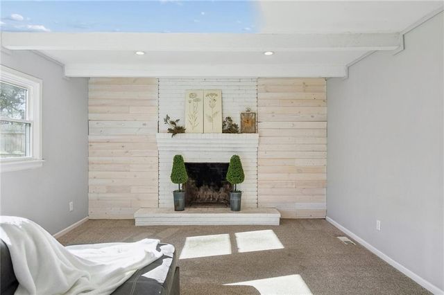 5415 W 99th Terrace, Overland Park, KS 66207