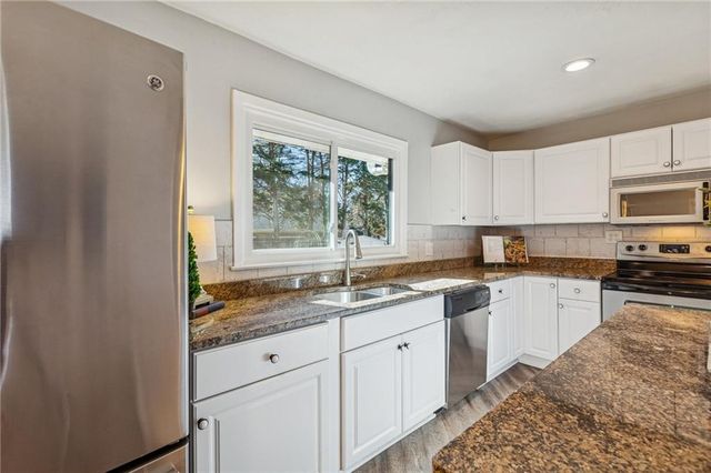 5415 W 99th Terrace, Overland Park, KS 66207