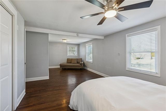 5415 W 99th Terrace, Overland Park, KS 66207