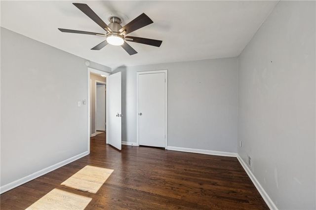 5415 W 99th Terrace, Overland Park, KS 66207