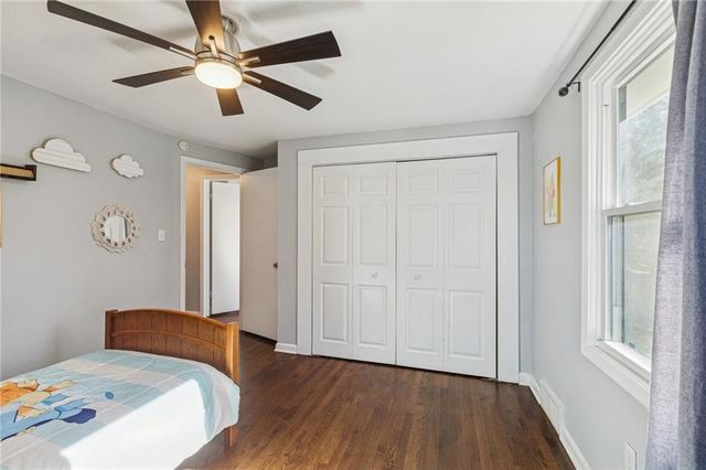 5415 W 99th Terrace, Overland Park, KS 66207