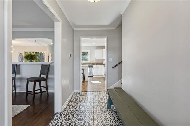 5415 W 99th Terrace, Overland Park, KS 66207