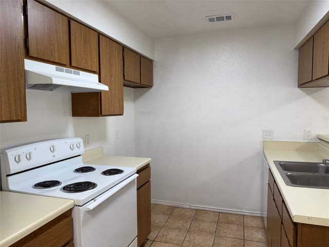 4621 Sausalito Drive, Arlington, TX 76016