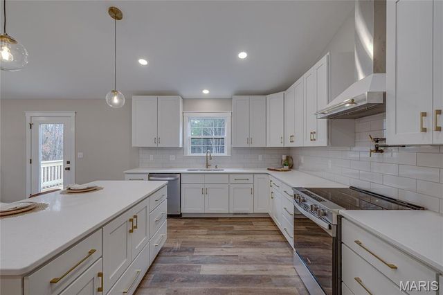 3383 Weatherby Lane, Farmington, MO 63640