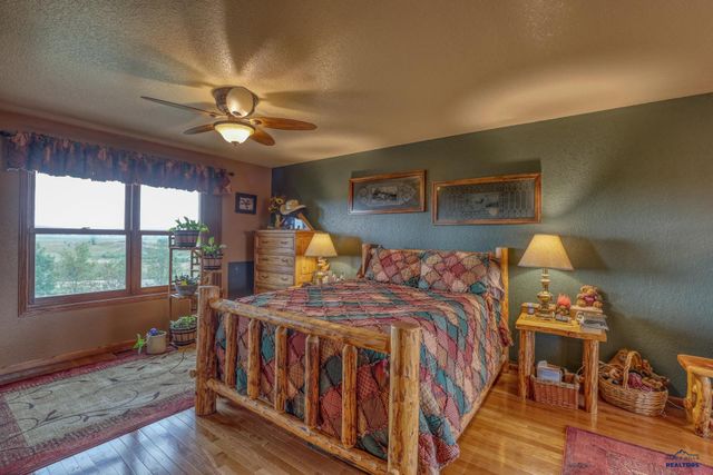 22318 LUCKY LN, Rapid City, SD 57701